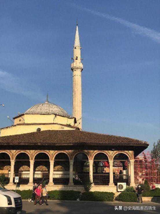 阿尔巴尼亚反法西斯抵抗运动的背景如何？又是被何方入侵的？