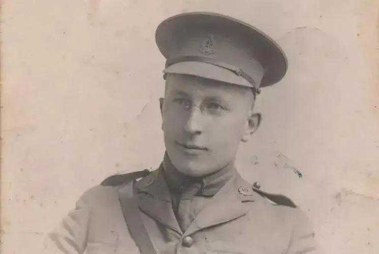 被一枚硬币改变人生的最大赢家——Charles Best