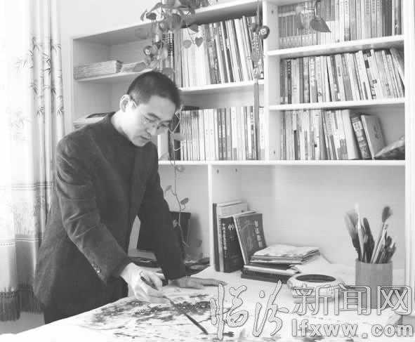 尧都区靳朝辉：32岁 繁华尘世中勾勒出安闲与恬静