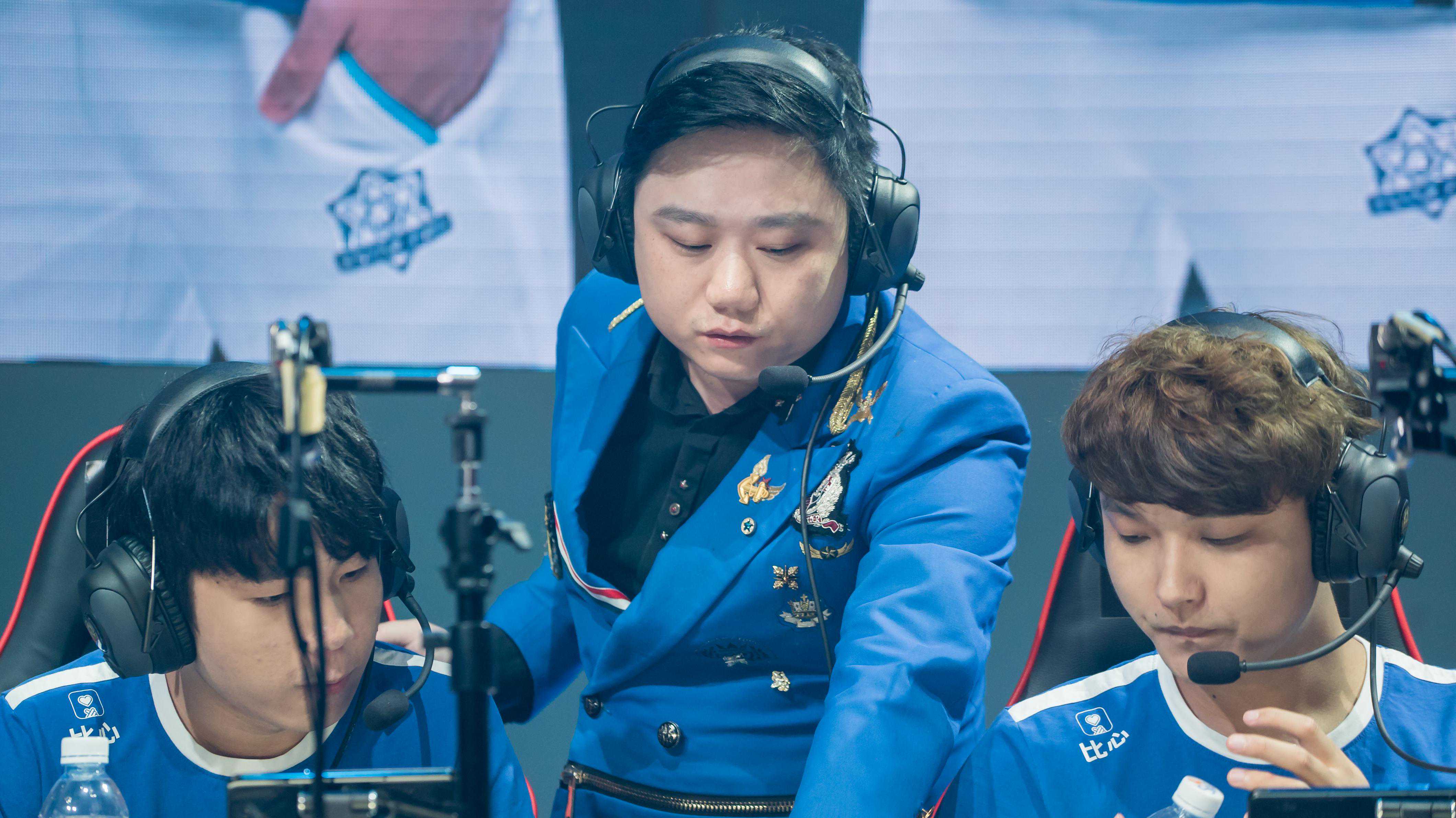 揭秘现实版“韩商言”电竞“王者”隐退幕后当“老板”