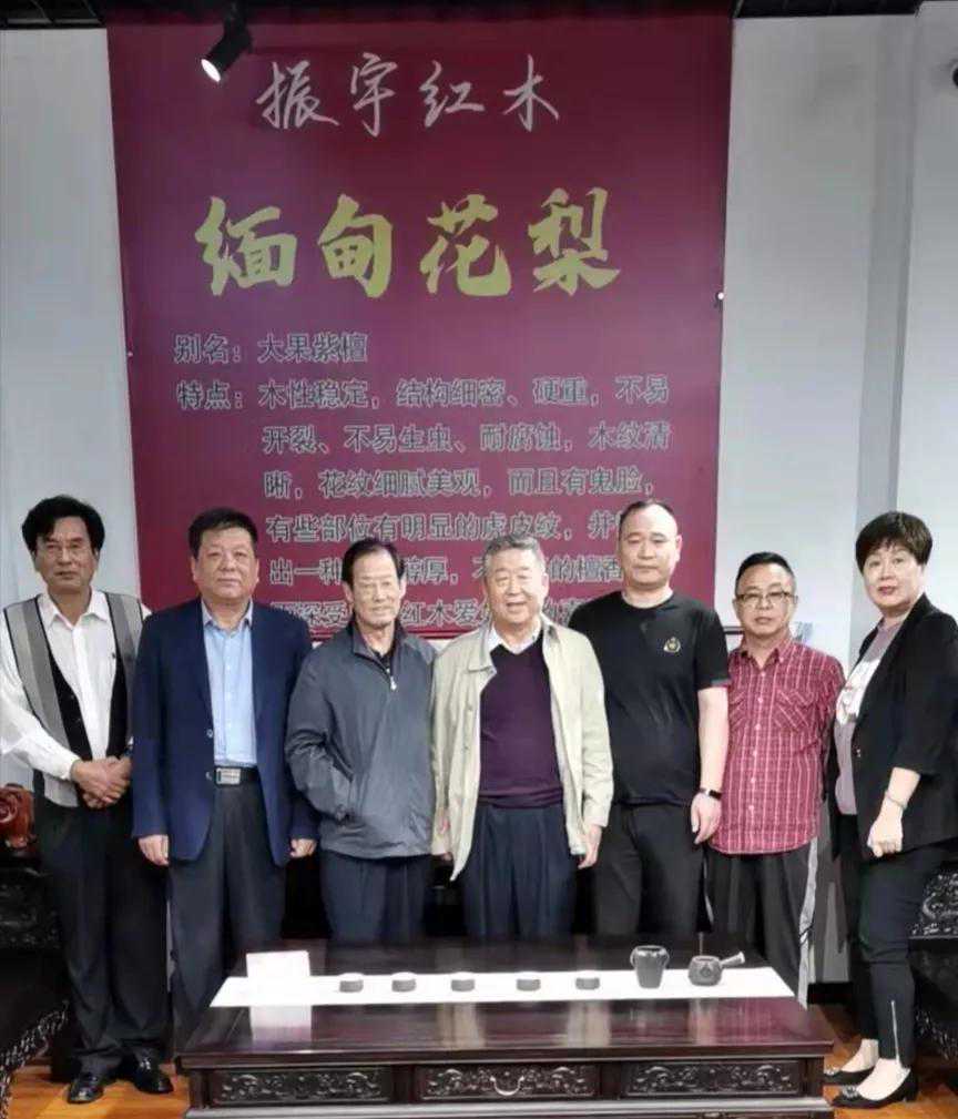 潍坊众驰企业俱乐部与潍坊振宇红木开展联谊交流活动