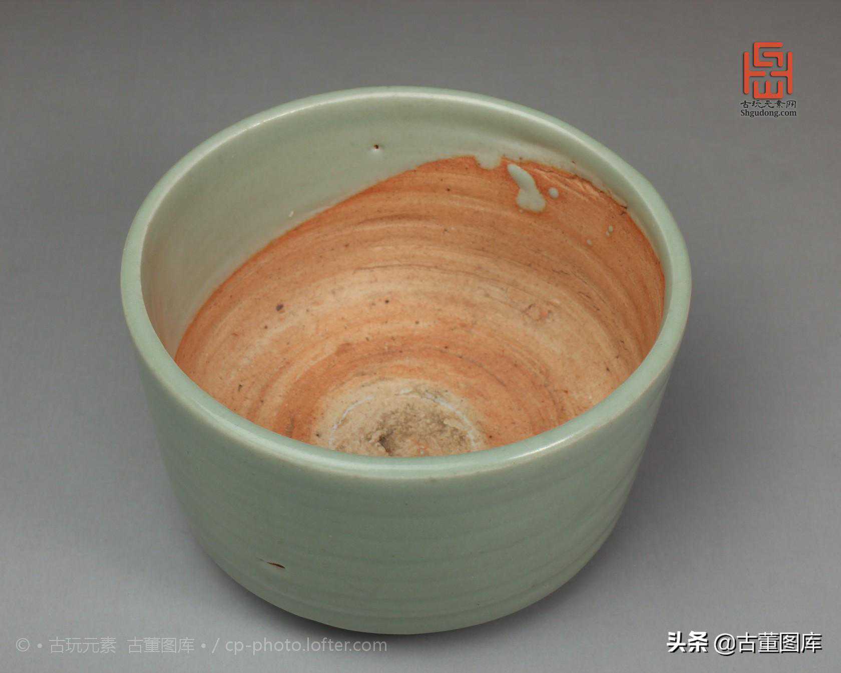 明代 龙泉玄纹炉