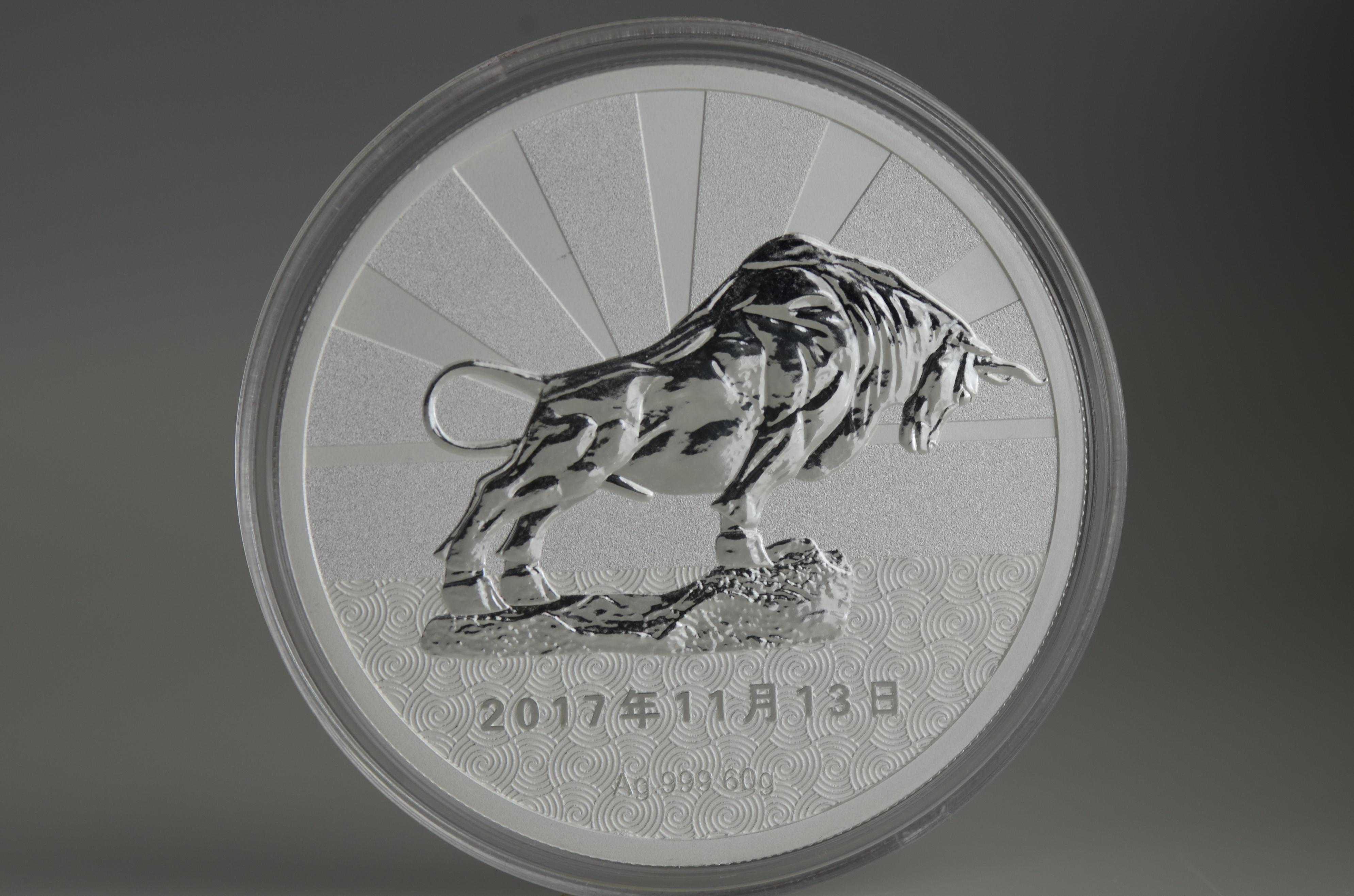 定制纪念章怎么做