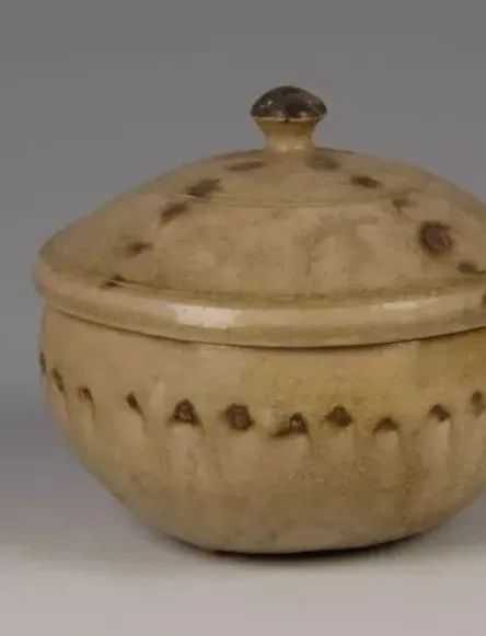 元代釉里红瓷器赏析