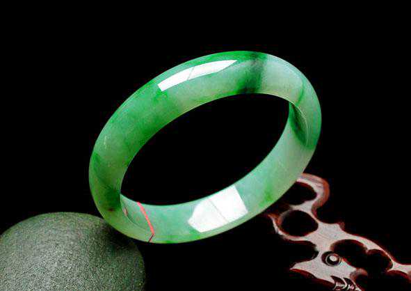 了解翡翠必须要了解它的“翠性”