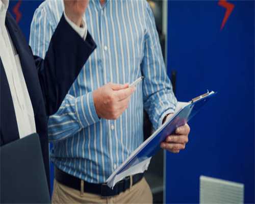 拙人的收藏（5）清朝中晚期青花观音瓶。见者富贵平安长寿...